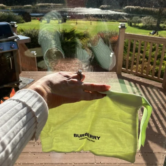 Burberry Crossbody Wallet on Strap - Picture 8 of 11